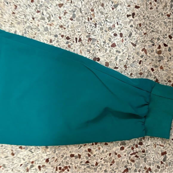 Millennials in medicine Mims  scrub set medium teal - Picture 9 of 16